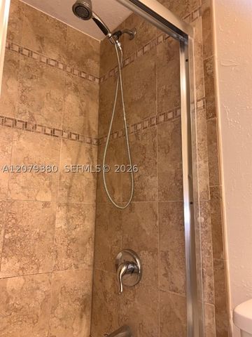 4524 SW 54th St 502-W, Dania Beach, FL 33314