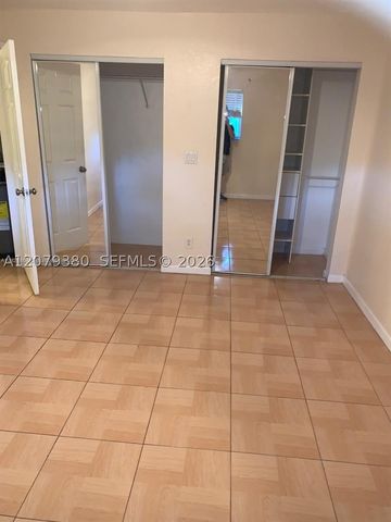 4524 SW 54th St 502-W, Dania Beach, FL 33314