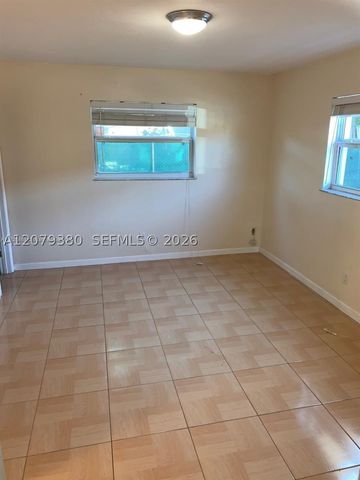 4524 SW 54th St 502-W, Dania Beach, FL 33314