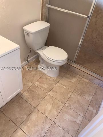 4524 SW 54th St 502-W, Dania Beach, FL 33314