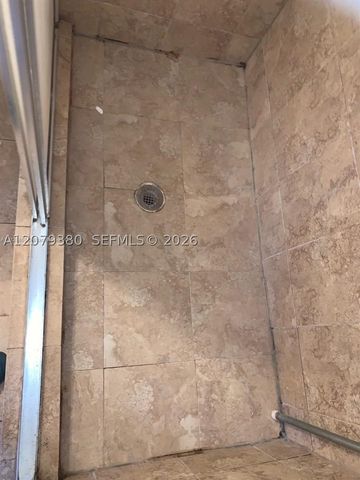 4524 SW 54th St 502-W, Dania Beach, FL 33314