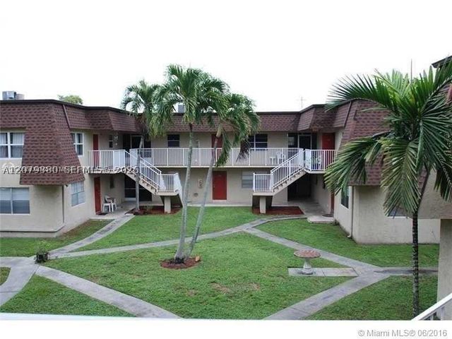 4524 SW 54th St 502-W, Dania Beach, FL 33314