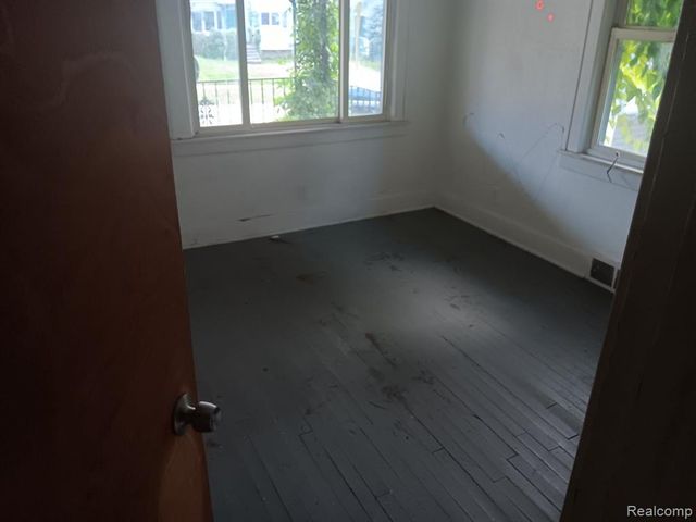 2464 Gibson Street, Flint, MI 48503