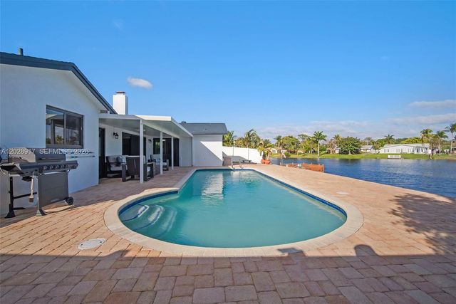 1310 SW 26th Avenue, Deerfield Beach, FL 33442