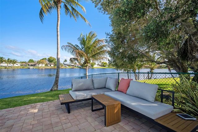 1310 SW 26th Avenue, Deerfield Beach, FL 33442