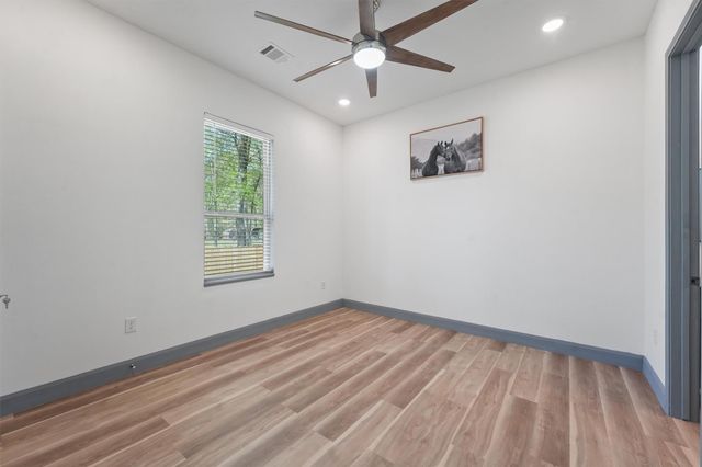 200 Canary Street, Point Blank, TX 77364