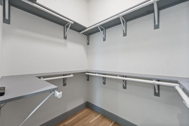 200 Canary Street, Point Blank, TX 77364