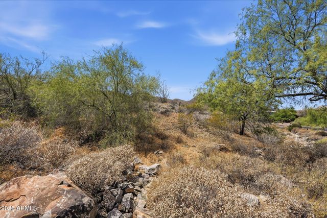15752 N MOUNTAIN Parkway 223, Fountain Hills, AZ 85268