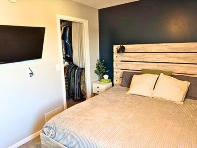 1719 Sunrise Drive, Warrensburg, MO 64093