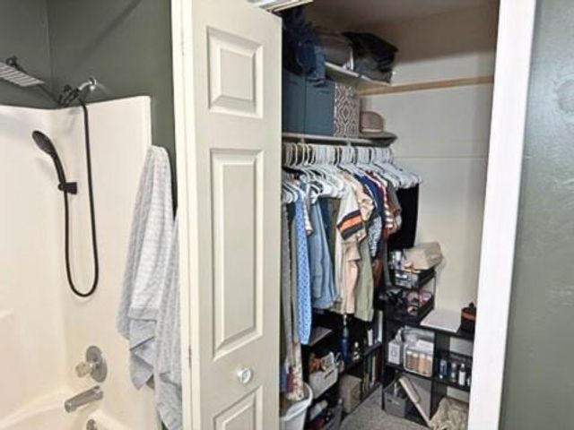 1719 Sunrise Drive, Warrensburg, MO 64093