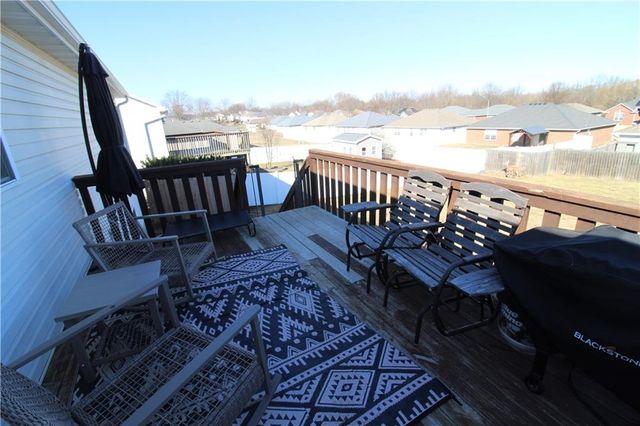 1719 Sunrise Drive, Warrensburg, MO 64093