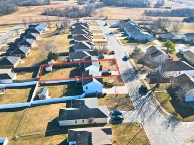 1719 Sunrise Drive, Warrensburg, MO 64093