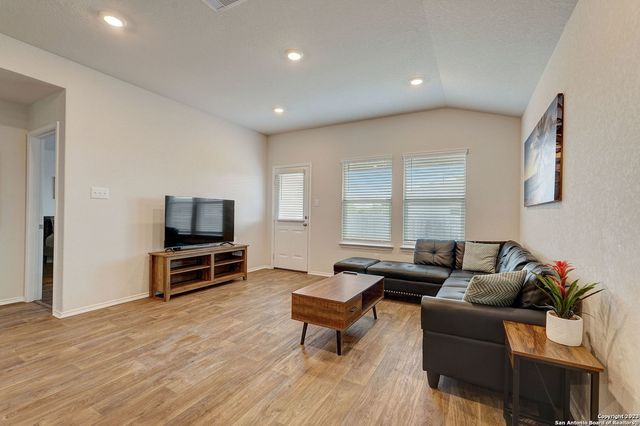 12114 MULBERRY CRK, San Antonio, TX 78245