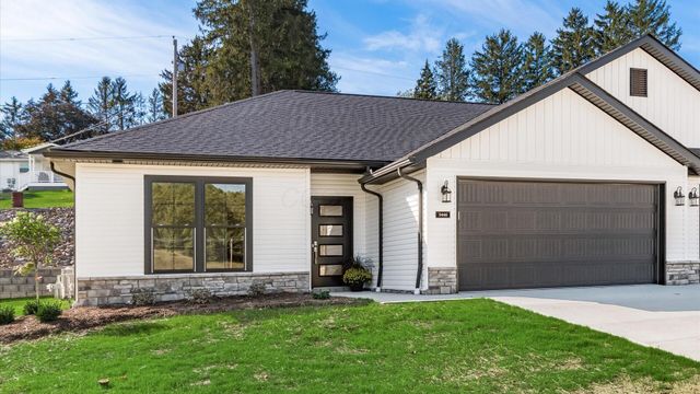 3446 Jamestown Drive, Zanesville, OH 43701