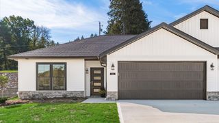 3446 Jamestown Drive, Zanesville, OH 43701