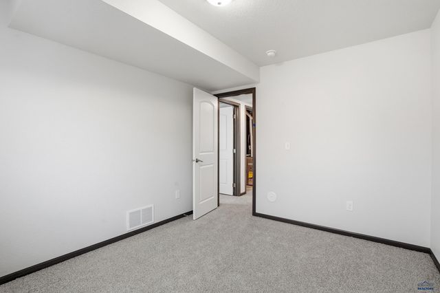 425 YELNER DR, Box Elder, SD 57719