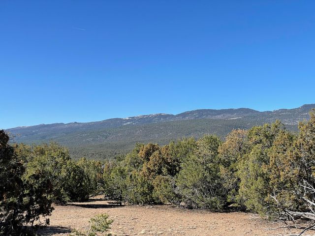 2 Broken Arrow Place, Sandia Park, NM 87047