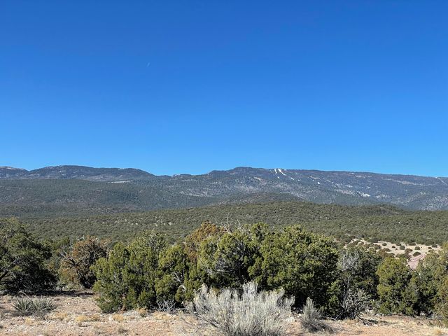 2 Broken Arrow Place, Sandia Park, NM 87047