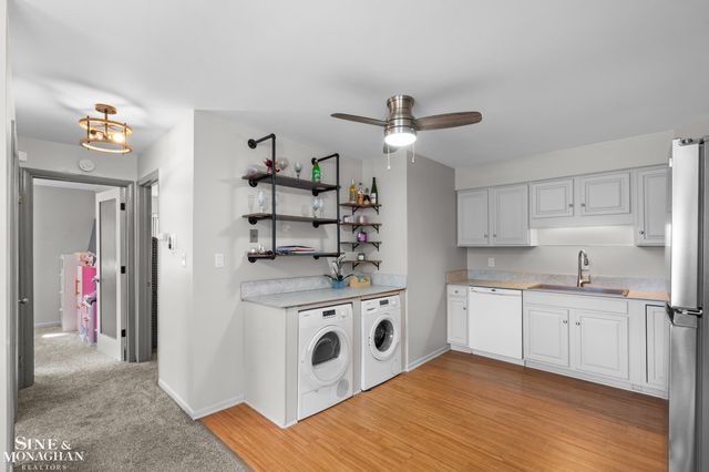 928 N Adams Road 4, Birmingham, MI 48009