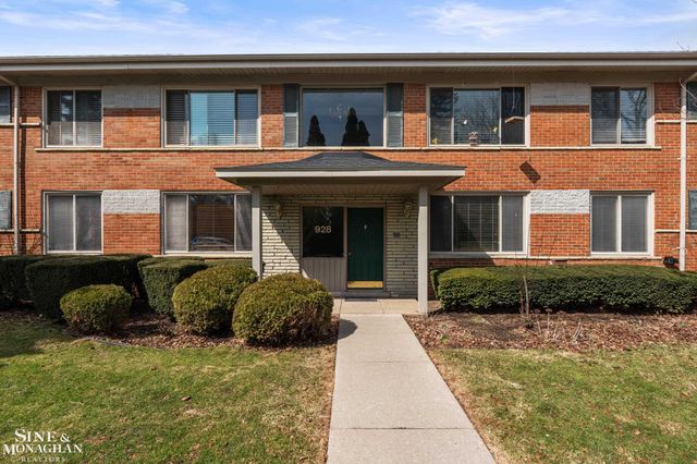 928 N Adams Road 4, Birmingham, MI 48009