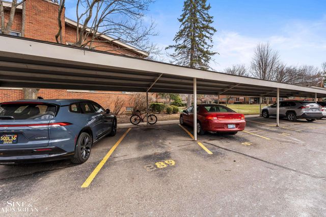 928 N Adams Road 4, Birmingham, MI 48009