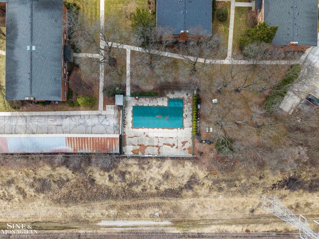 928 N Adams Road 4, Birmingham, MI 48009