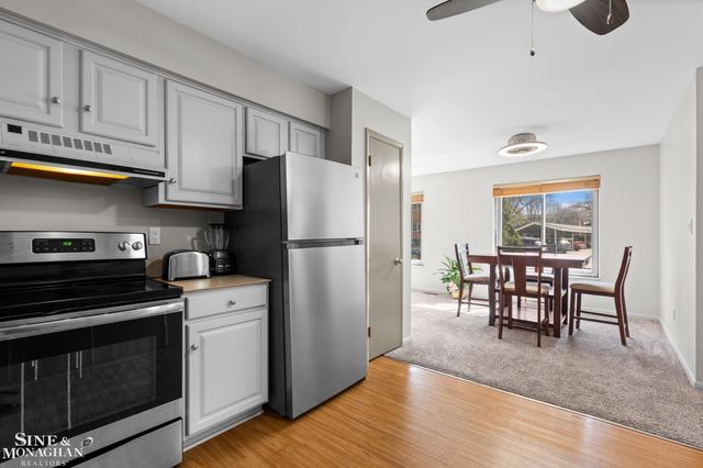 928 N Adams Road 4, Birmingham, MI 48009