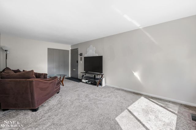 928 N Adams Road 4, Birmingham, MI 48009