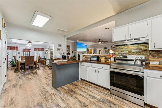 229 N 6th Avenue, Purcell, OK 73080