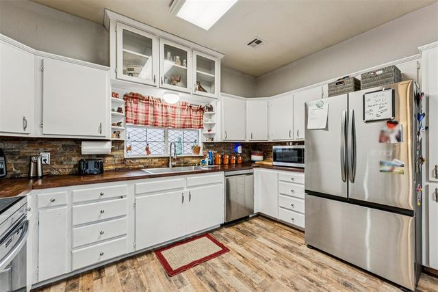 229 N 6th Avenue, Purcell, OK 73080