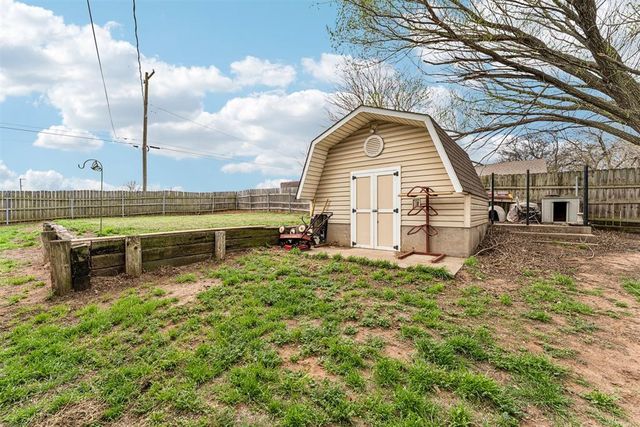 229 N 6th Avenue, Purcell, OK 73080