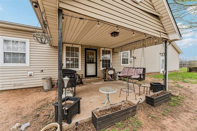 229 N 6th Avenue, Purcell, OK 73080
