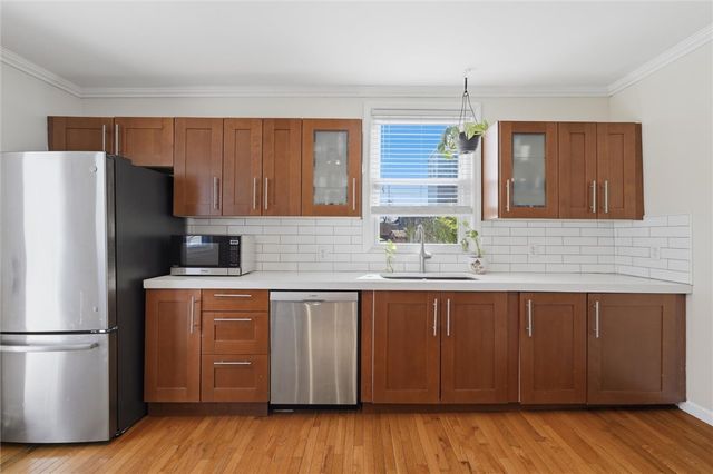 919 Eleanor St, South Side, PA 15203