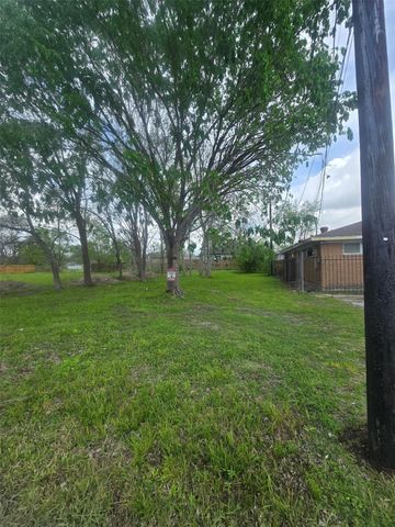 4917 Paula Street, Houston, TX 77033