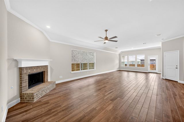 1513 PEGASUS Drive, Lancaster, TX 75134