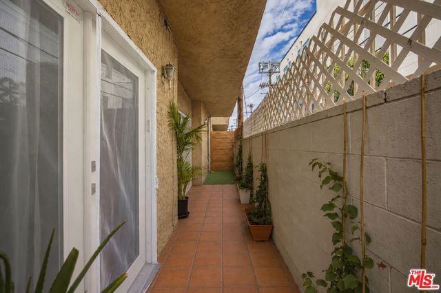 104 S Hayworth Avenue 103, Los Angeles, CA 90048