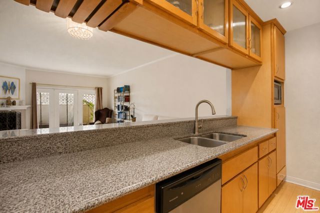 104 S Hayworth Avenue 103, Los Angeles, CA 90048