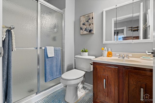 176 Appleby Drive, Glendale Heights, IL 60139