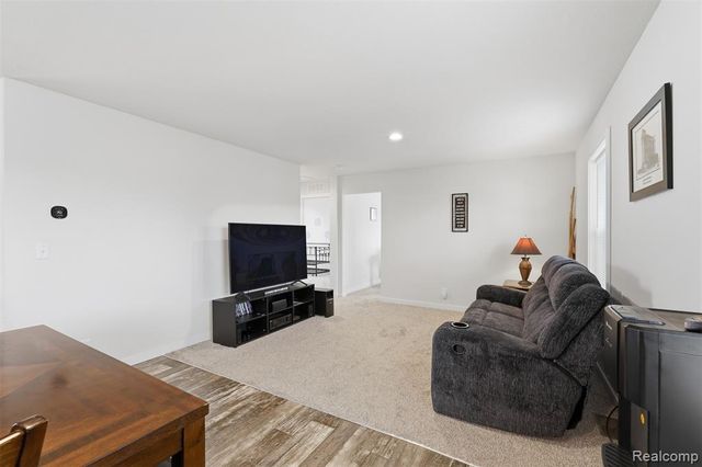 2125 Candy Lane, Brighton, MI 48114