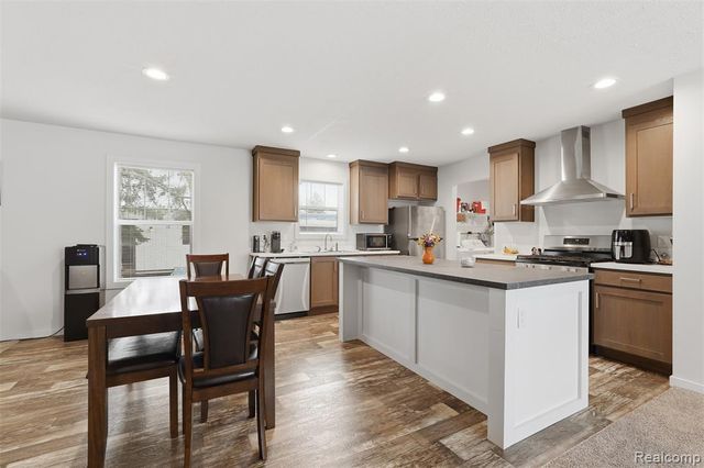 2125 Candy Lane, Brighton, MI 48114