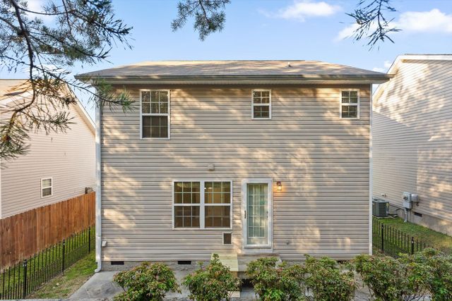 2117 Short Leaf Lane, Soddy Daisy, TN 37379