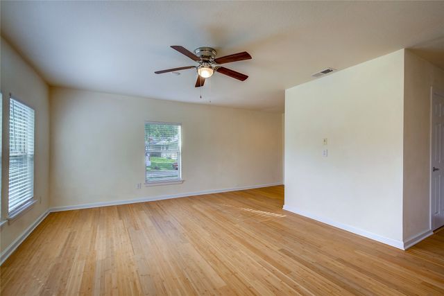 1918 Walworth Street, Greenville, TX 75401