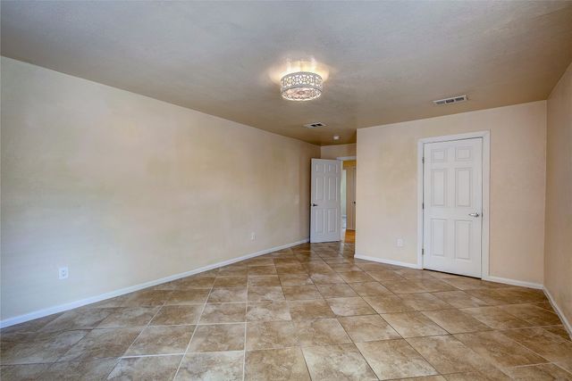 1918 Walworth Street, Greenville, TX 75401