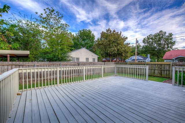 1918 Walworth Street, Greenville, TX 75401