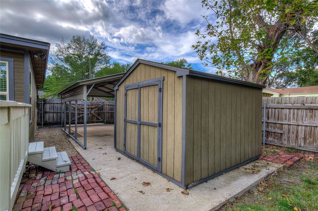 1918 Walworth Street, Greenville, TX 75401