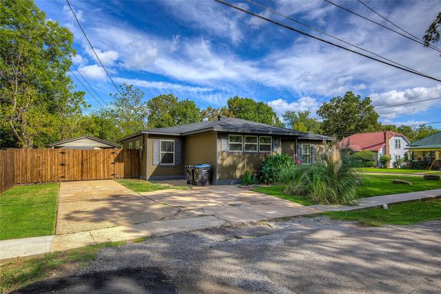 1918 Walworth Street, Greenville, TX 75401