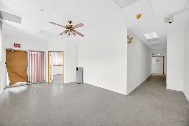 2201 W Roosevelt Road, Broadview, IL 60155