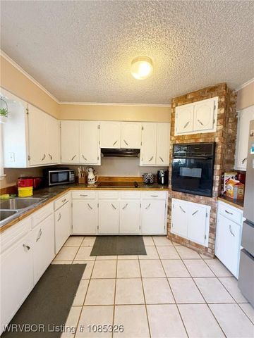 21781 Independence Road, Heavener, OK 74937