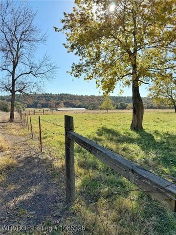 21781 Independence Road, Heavener, OK 74937