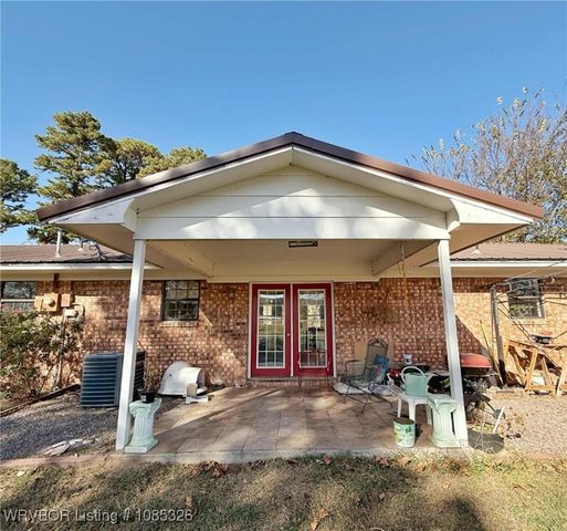 21781 Independence Road, Heavener, OK 74937